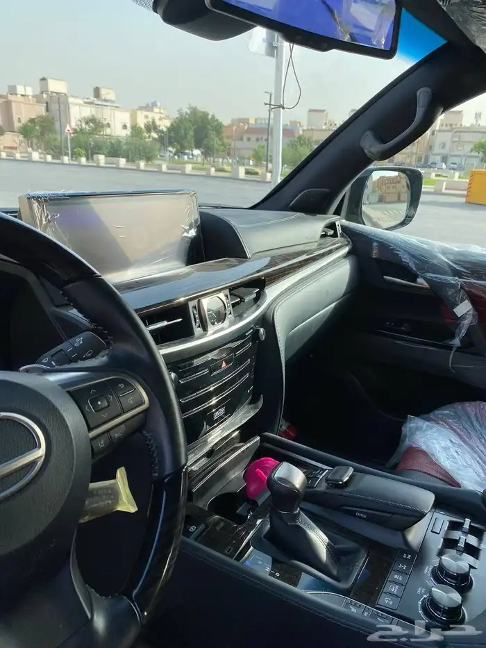 جيب لكزس بلاك ايدشن 2021 مخزن ممشى 6000 كيلو فقط 4