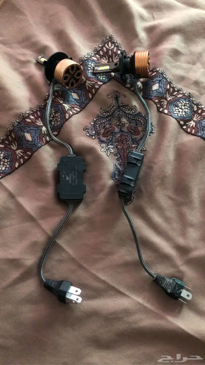 نور زينونH4 4