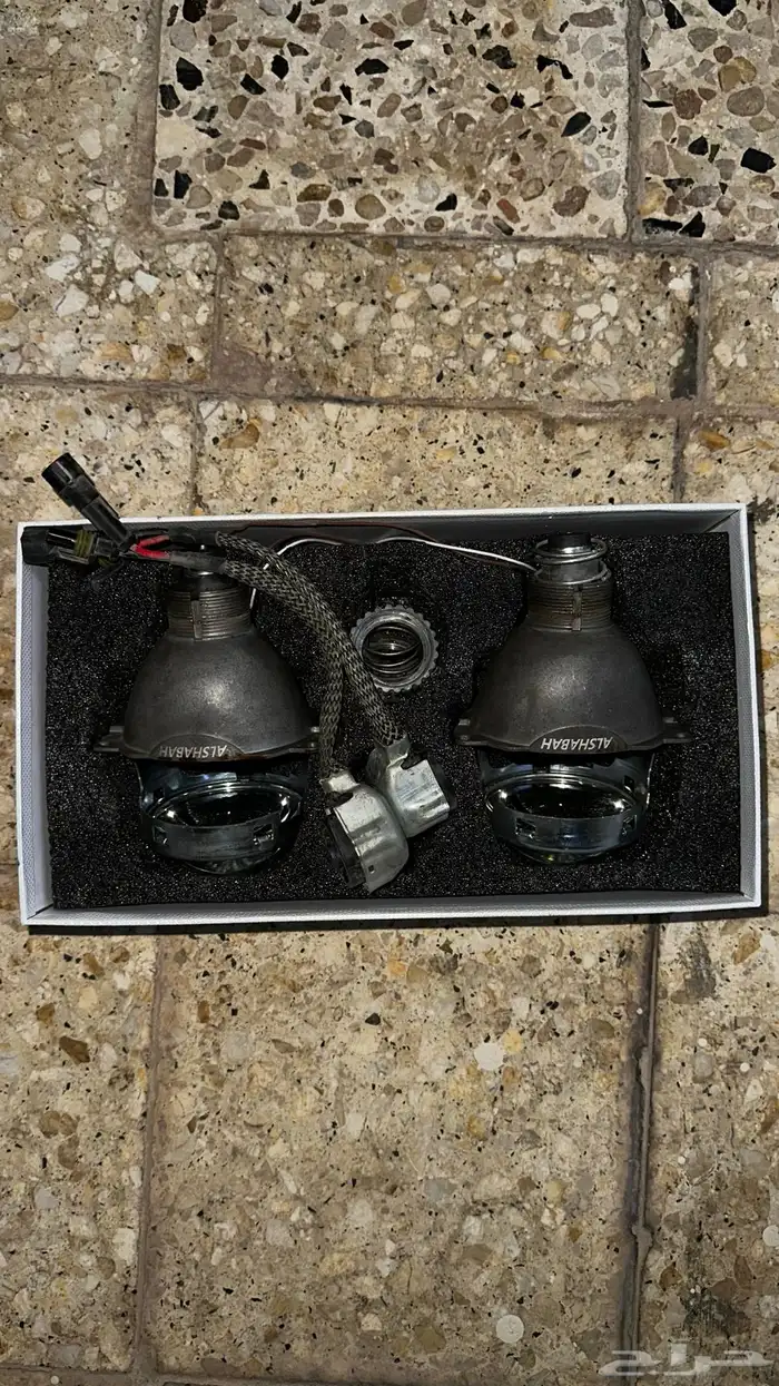 عدسات سيارة 1