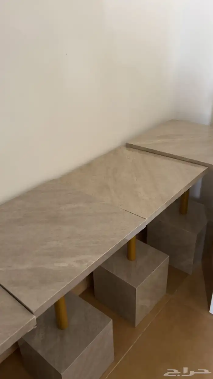 4طاولات خدمة جديده 0