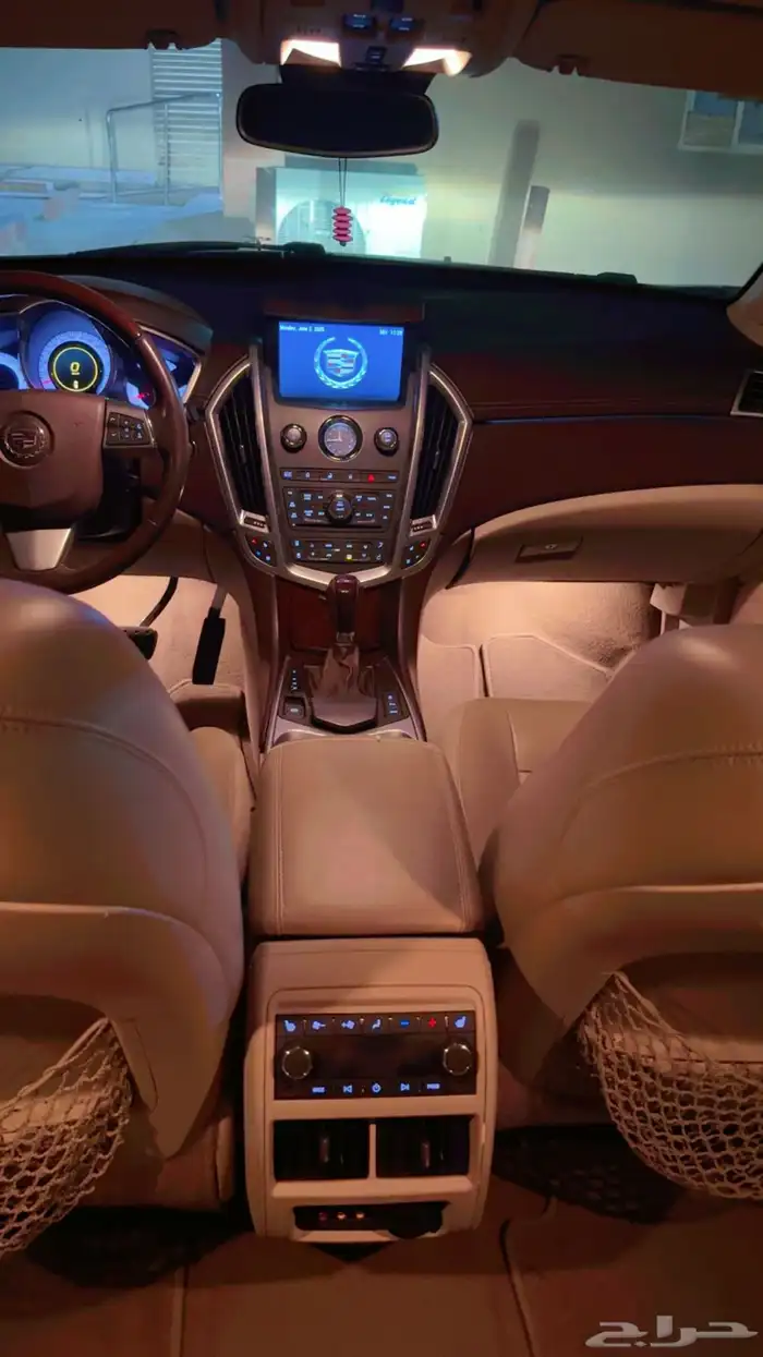 منوة المستخدم كاديلاك SRX 5
