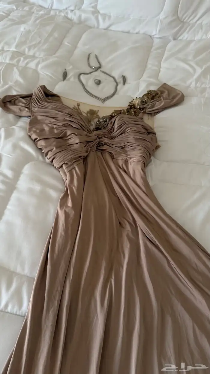 فساتين سهره روعه وفخمة وجديده استخدام ساعات بسيطه 18