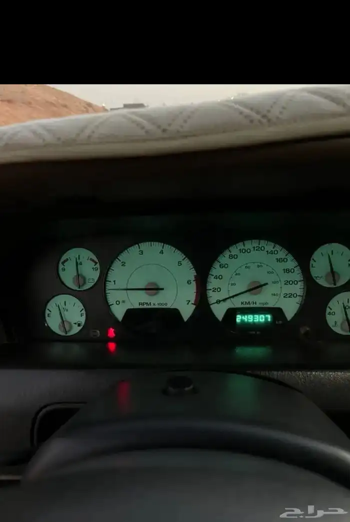 جيب جراند شيروكي للبيع لاعلى سومة 2