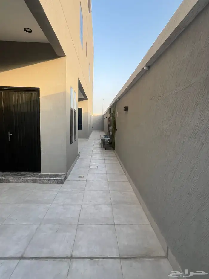 للبيع دبلكسات فاخرة بحي الشعلة- بمدينة الدمآم 3
