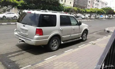 فورداكسبديشن موديل 2005نظيف علا يدي من الوكاله مكيف ثلاجه 3