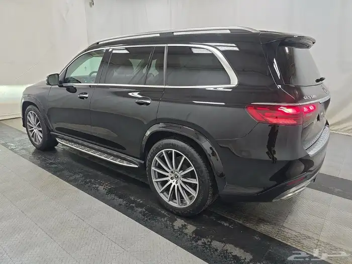 مرسيدس GLS580 فل مواصفات 2024 كراسي متصله V8 2