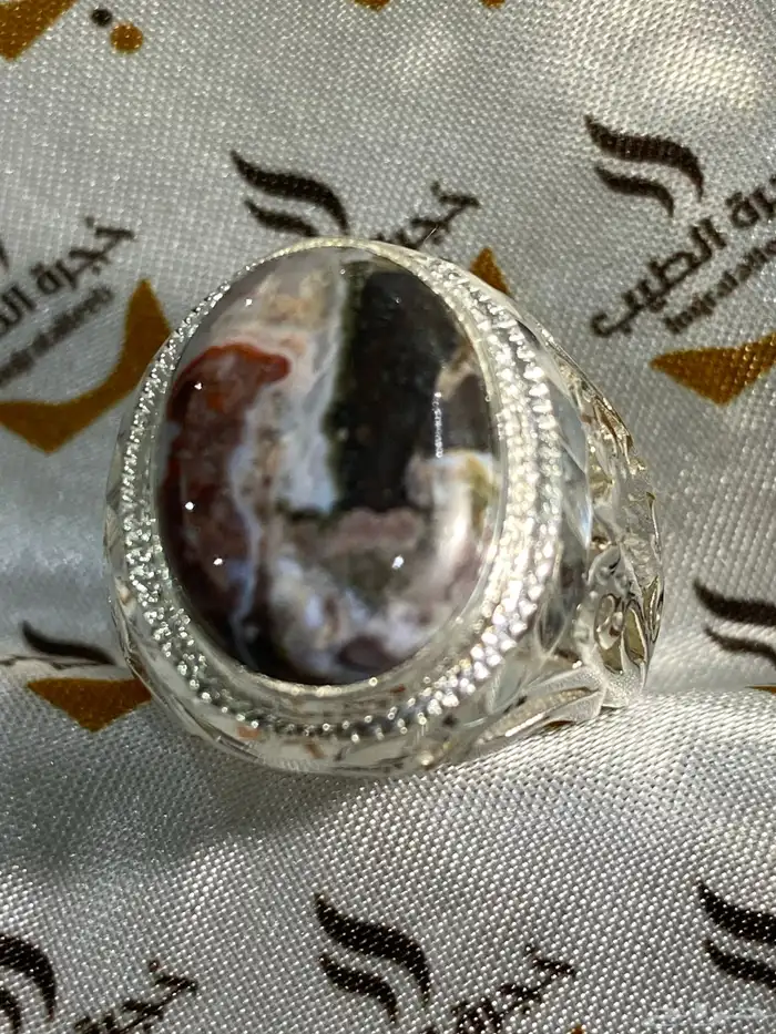 تخفيضات وعروض متجر حجرة الطيب للعود والهدايا 7