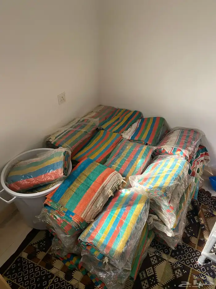 حنابل قديمه مخزنه 0