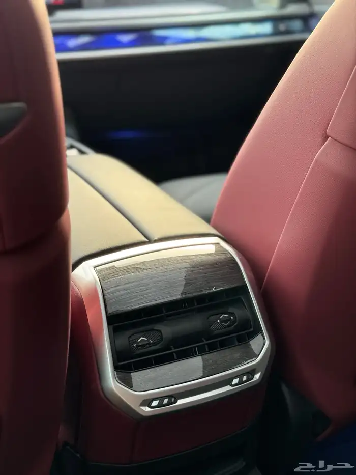2024 BMW 740i 23