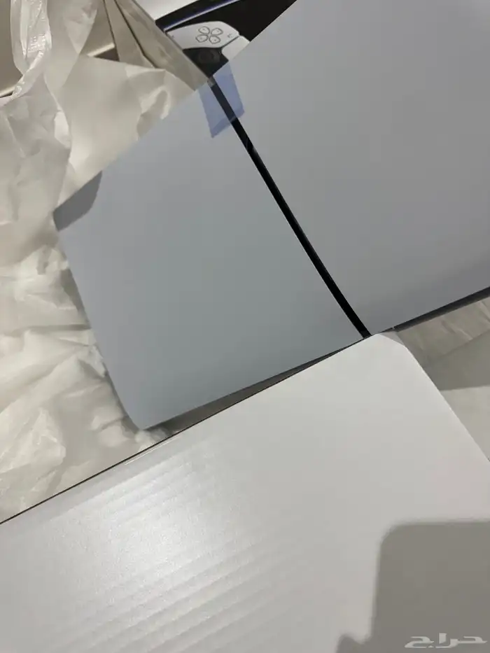 سوني 5 مع أغراضها كامله 1