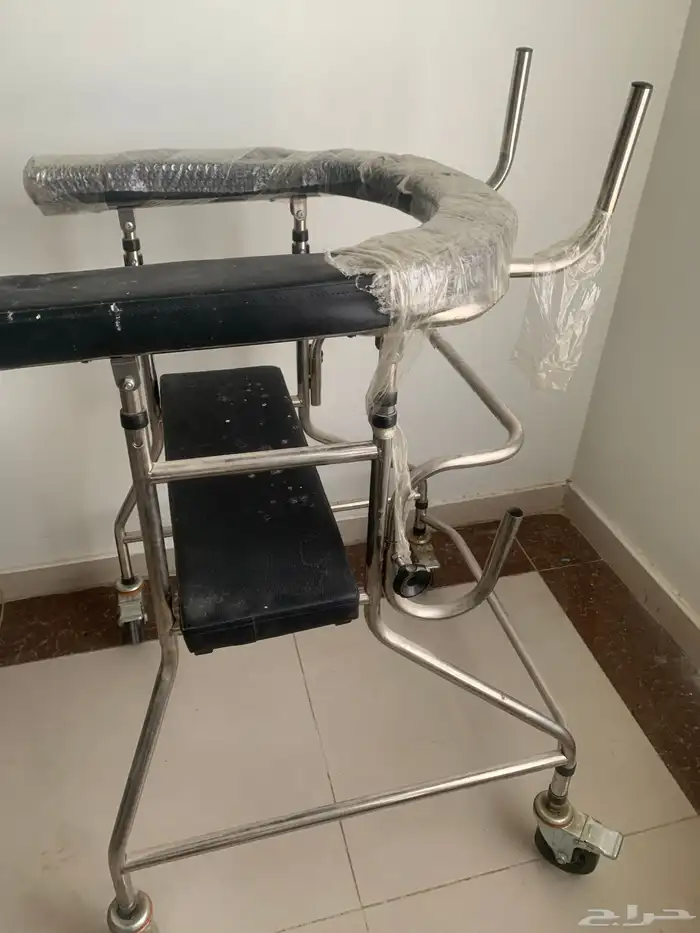 عربيه متحركه لكبار السن 1