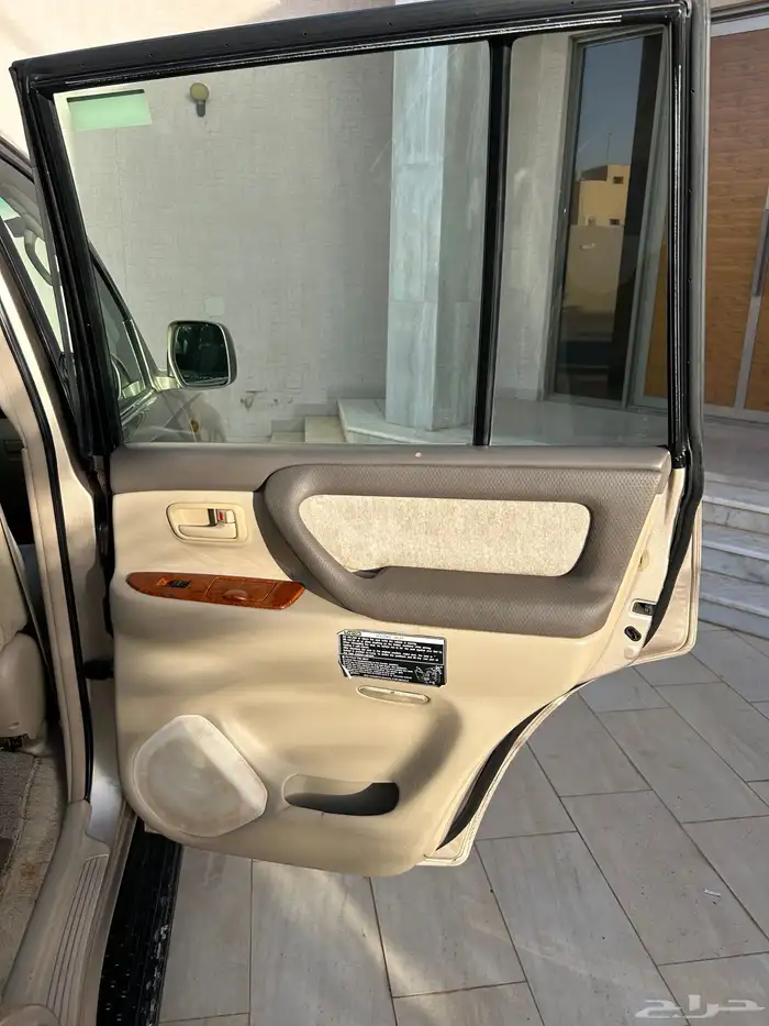 (تم البيع) فكسار 2003 بريمي فل كامل (ذهبي) 45