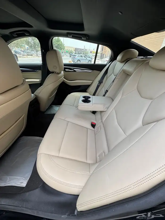 كاديلاك CT5 2020 7
