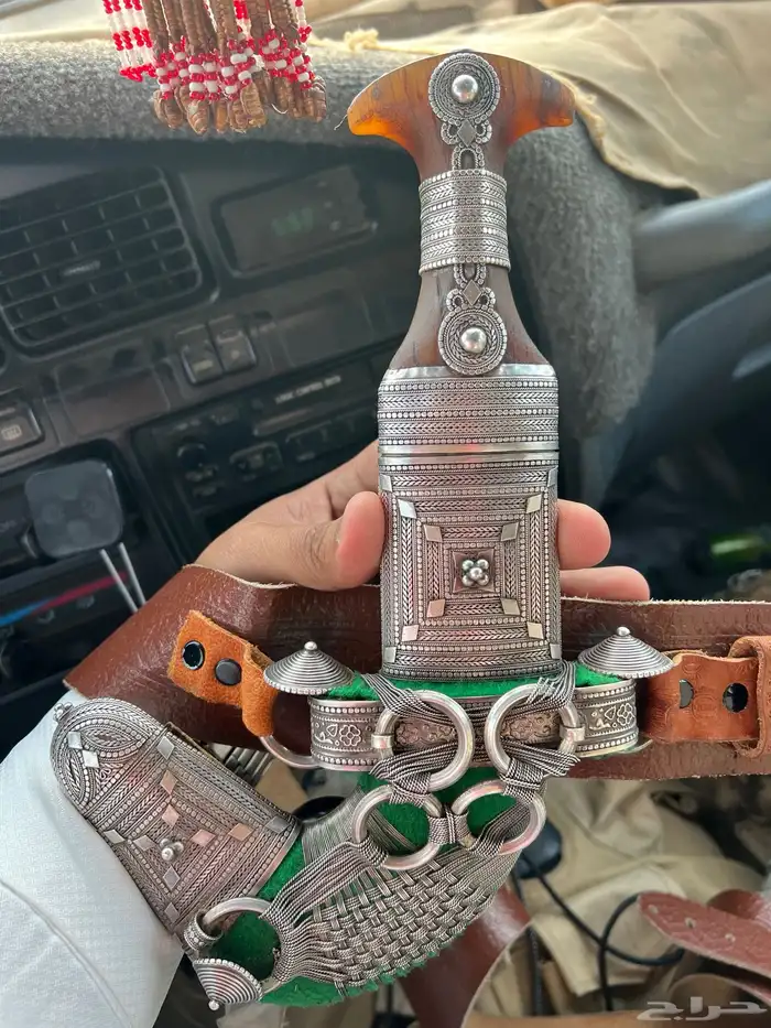 للبيع جنبيه زراف من الاول صب ابو سعود 0