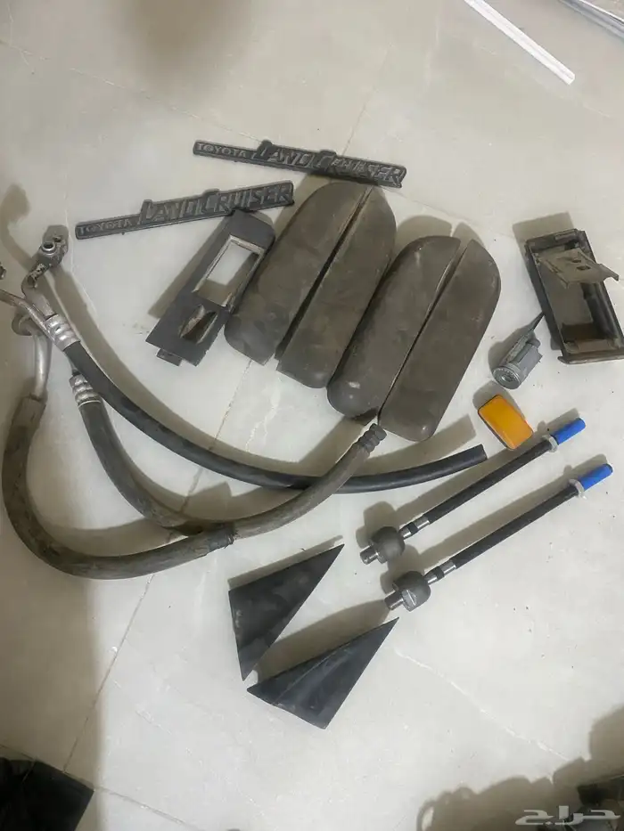 قطع منوعه جيب تويوتا صالون 97 2