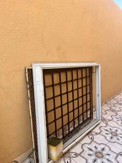 شباك للبيع كامل عرض 166 طول 125 3