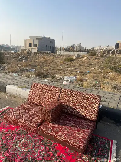 جلسات للايجار نضيفه 0