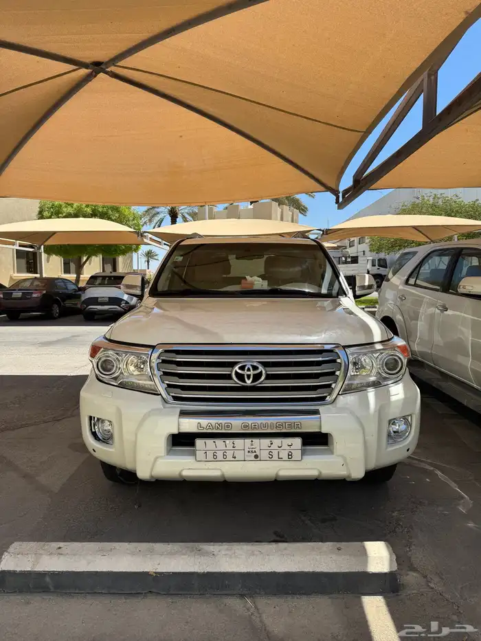 للبيع او البدل لاندكروزر VXR2012 4