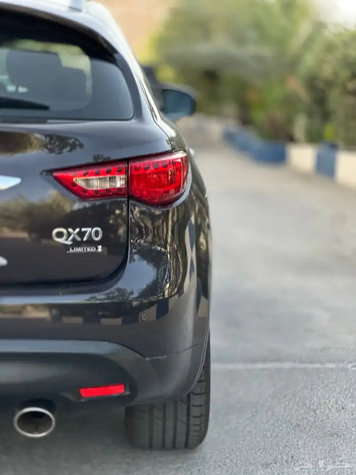 انفنتيتي QX70 ليمتيدا 17