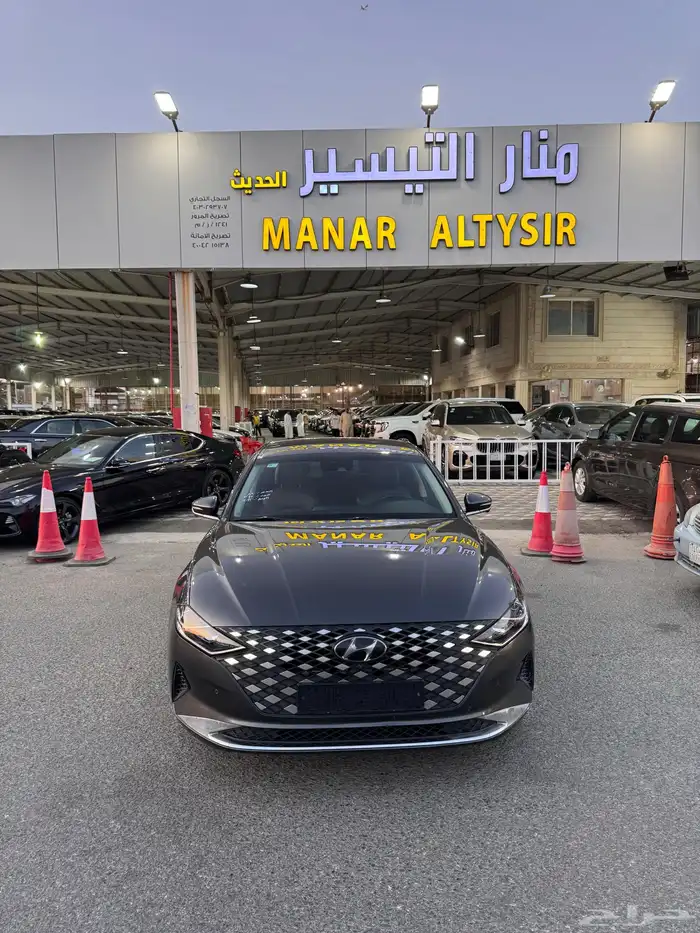 هيونداي ازيرا 2021 11