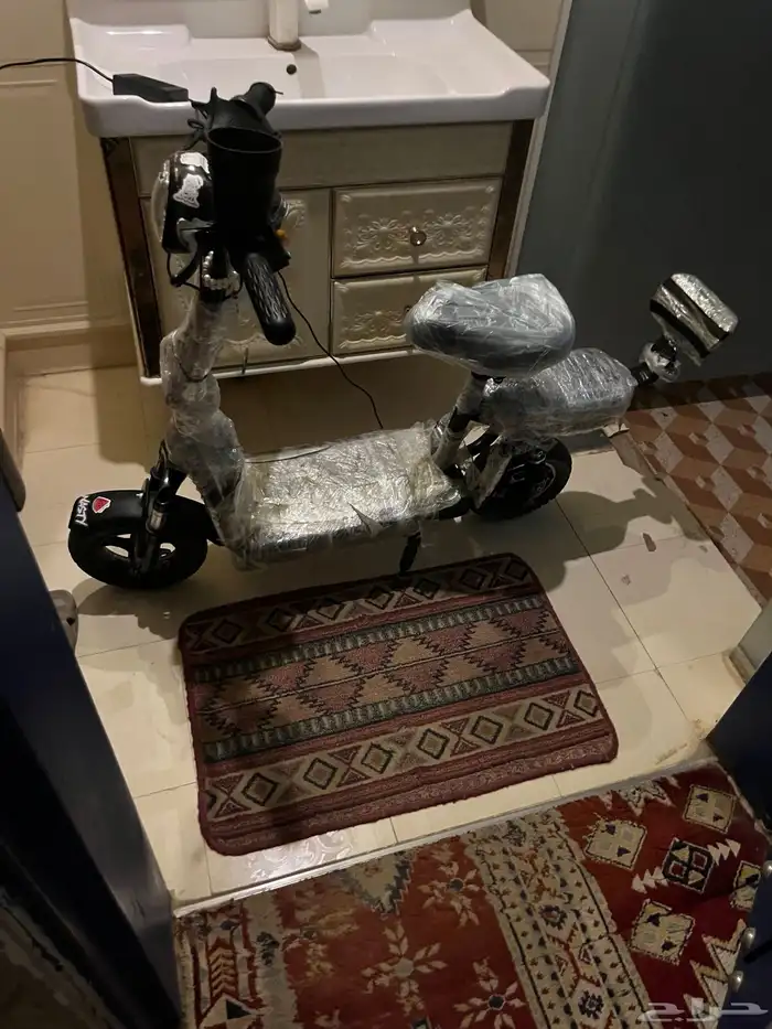 سكوتر مرتبه لسواق ومرتبه لرديف استعمال بصيط ممتاز سريع 9