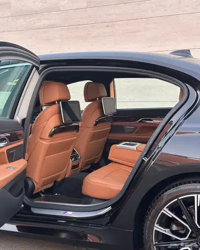 بي ام دبليو 2020 BMW 730Li Kit-M - بحالة الوكالة 11