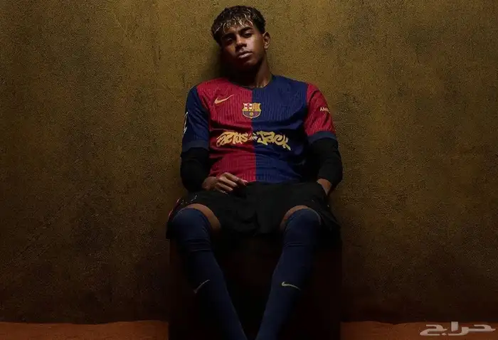 تي شيرت برشلونه ترافيس 7