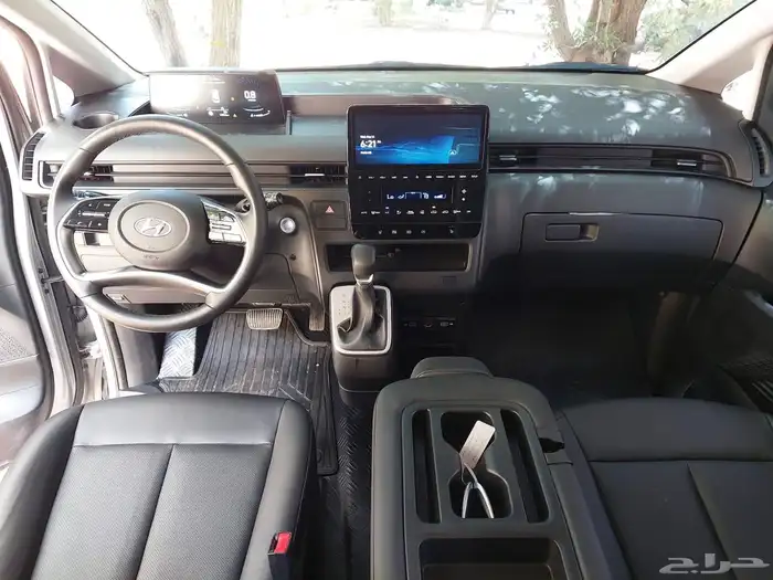 هيونداي ستاريا 2023. 11 راكب فل hyundai staria 2023 full 3
