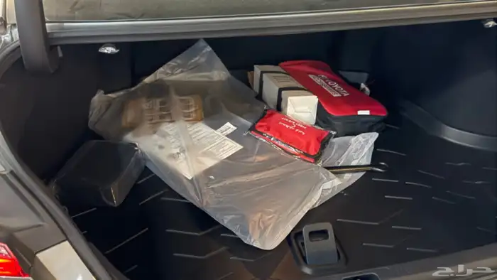 كامري E 2025 بنزين عرض خاص 6