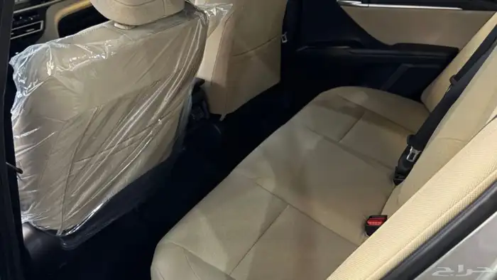 كامري E 2025 بنزين عرض خاص 8