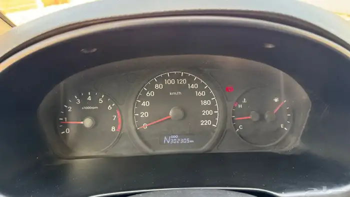 باص هواندي H1 9