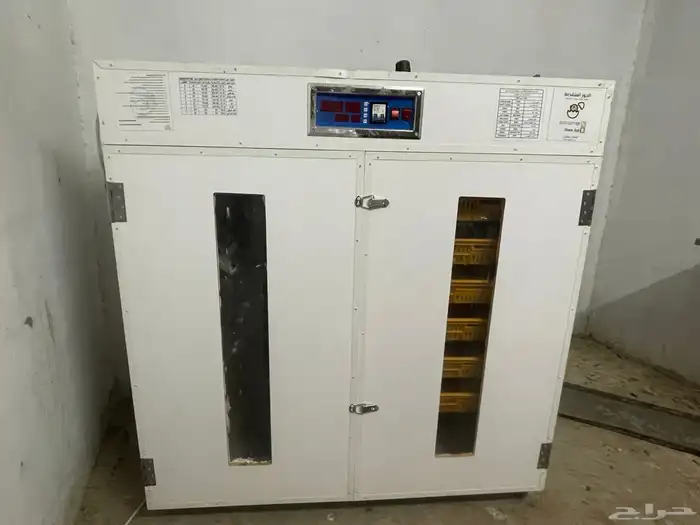 فقاسة حجم 1056 بيضة للبيع الموقع محافظة العلا 5