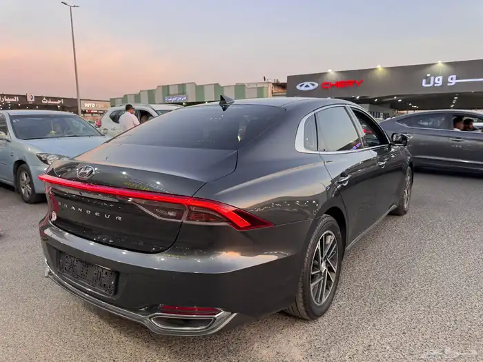 هيونداي ازيرا 2021 1