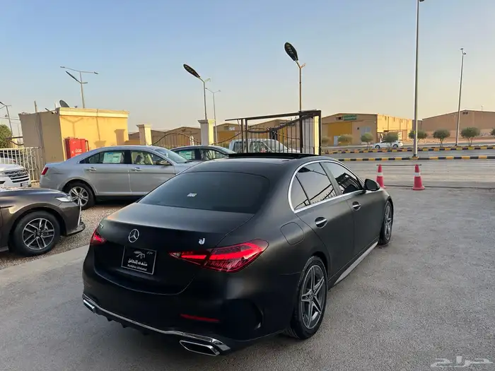 مرسيدس c200 فل كامل 2023 عداد 50 الف amg 5