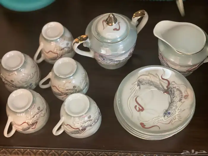 لوح فنيه واكواب برسم فني يدوي من لندن 14