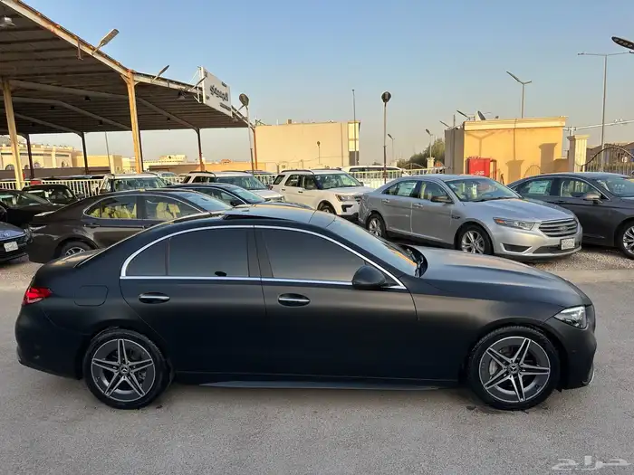 مرسيدس c200 فل كامل 2023 عداد 50 الف amg 4