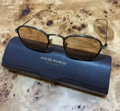 نظارة شمسية Oliver Peoples index