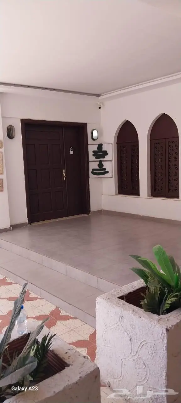 فيلا للبيع في حي الحمراء 0