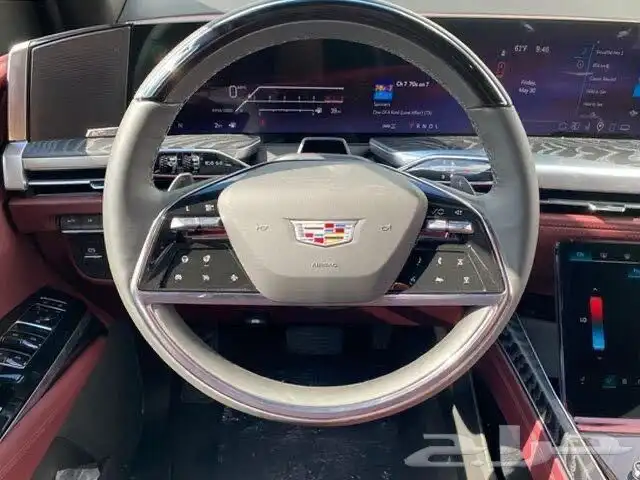 Cadillac Escalade Sport 2025 جديد 3