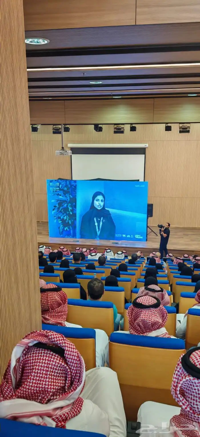 تنظيم المعارض والمؤتمرات 12