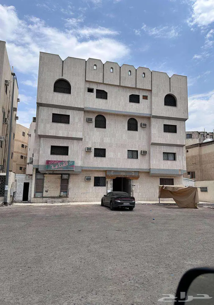 للبيع عمارة قريب مسجد قباء ب2 مليون 500الف صافي 0