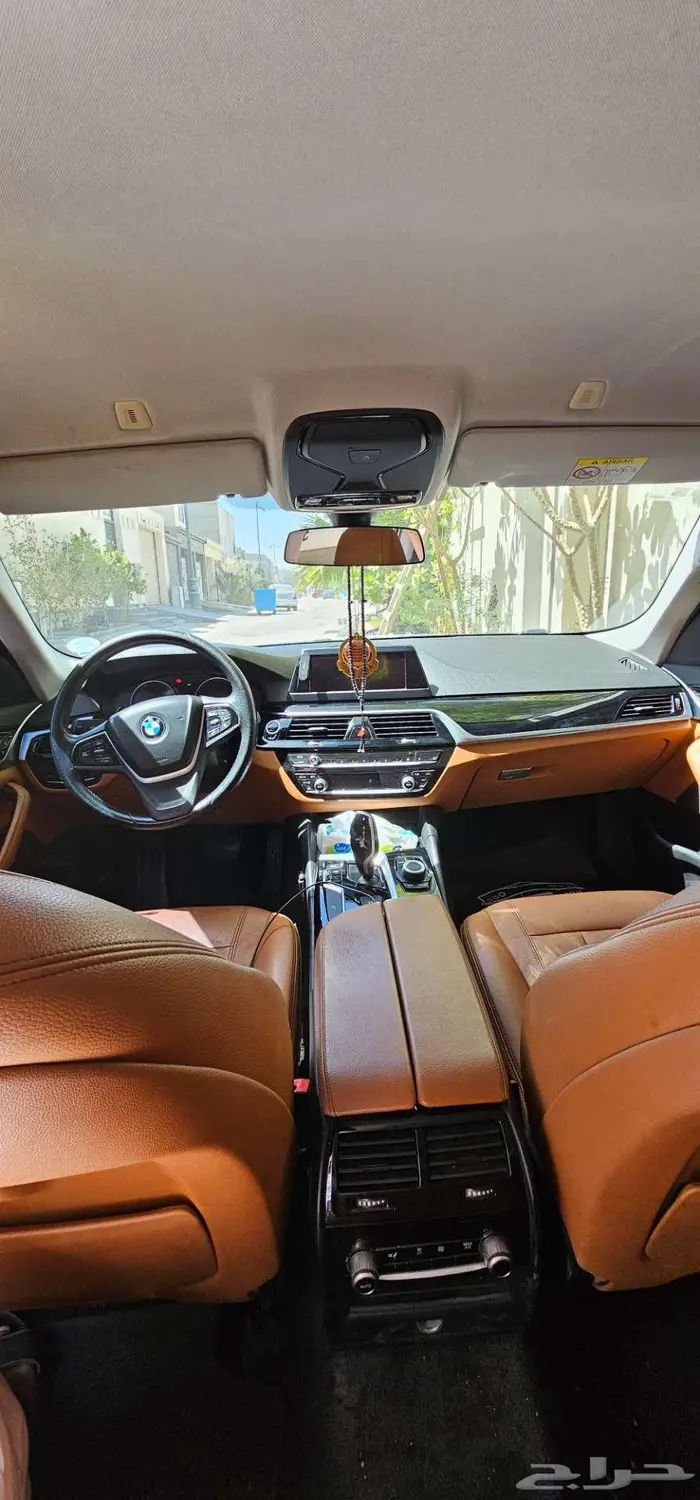 BMW الفئة الخامسة 520 موديل 2019 4