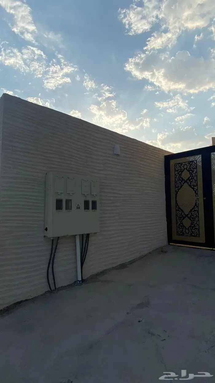 للبيع عمارة دورين وملحق مع بدرون - جليل المنح ( ب ) 12