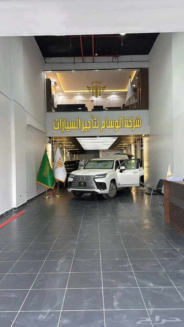 جيب لكزس للايجار تامين شامل 9