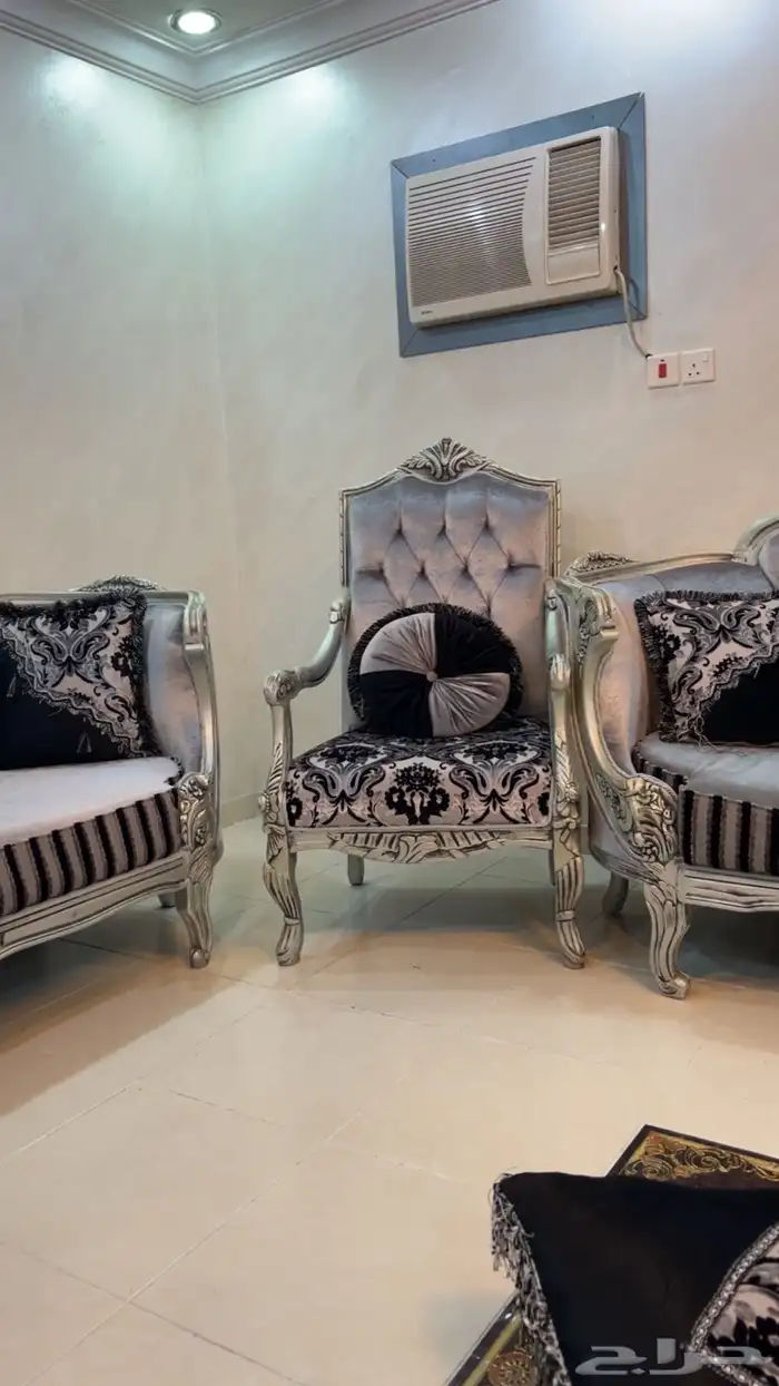 كنب نظيف جدا شبه جديد 3