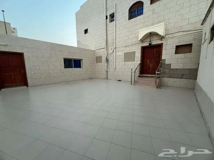عمارة واجهتين 750 متر 0