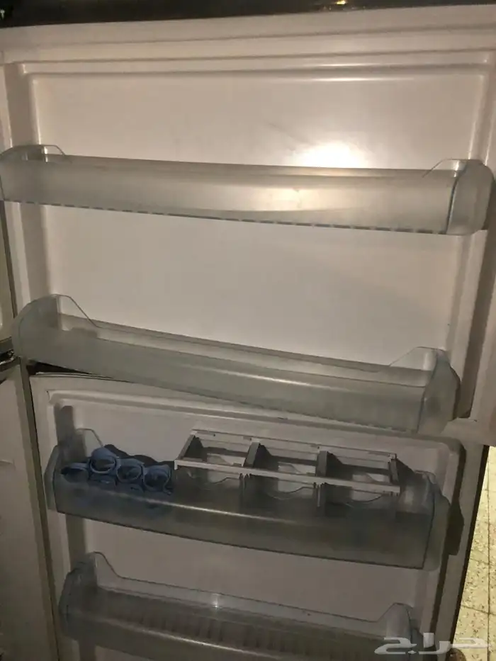 ثلاجه للبيع 0