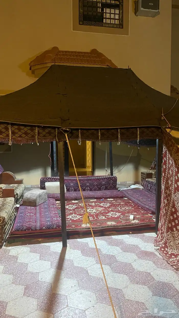 بيت شعر مع حديد 0