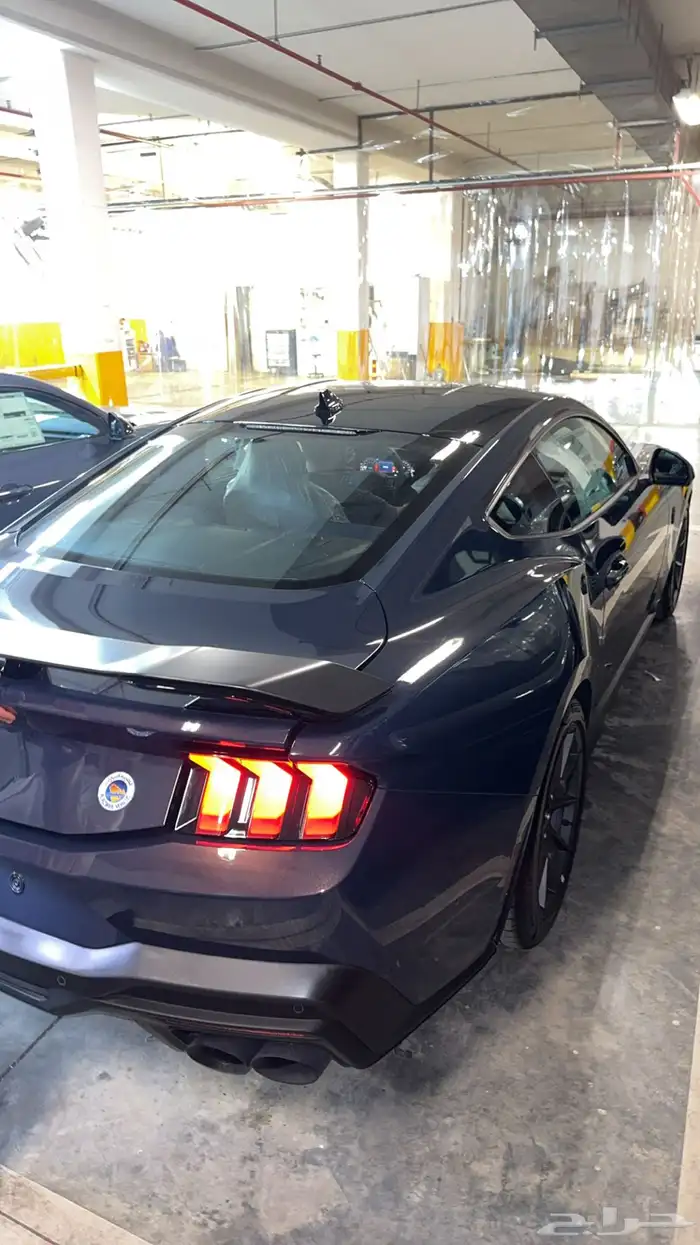 تم البيعFord Mustang DarkHorse 2025 Blue Amber 4
