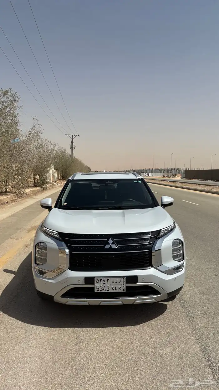 ميتسوبيشي اوتلاندر 2023 نص فل اخو الجديد 0